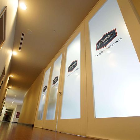 Hampton Inn Tampico Airport Buitenkant foto
