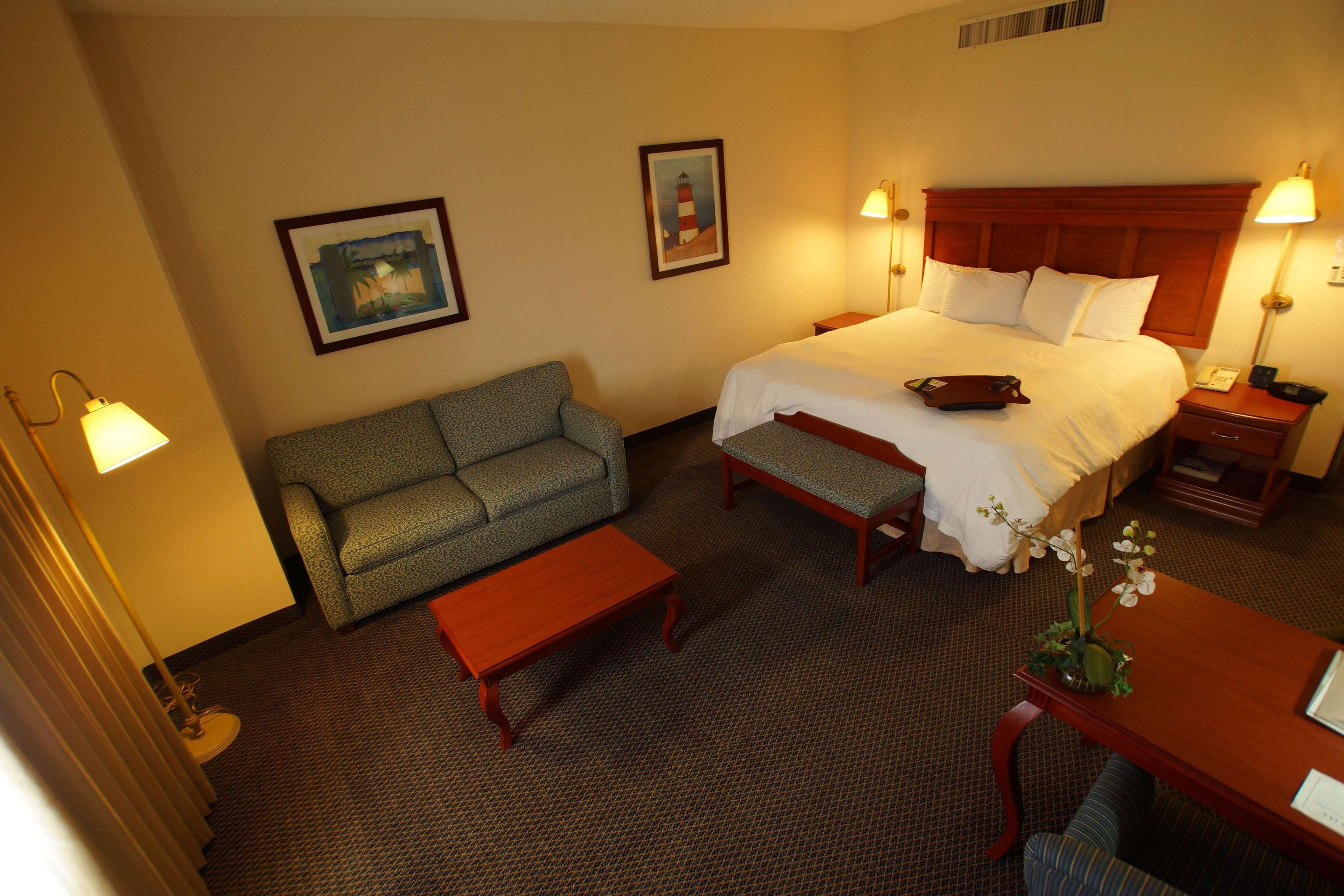 Hampton Inn Tampico Airport Buitenkant foto
