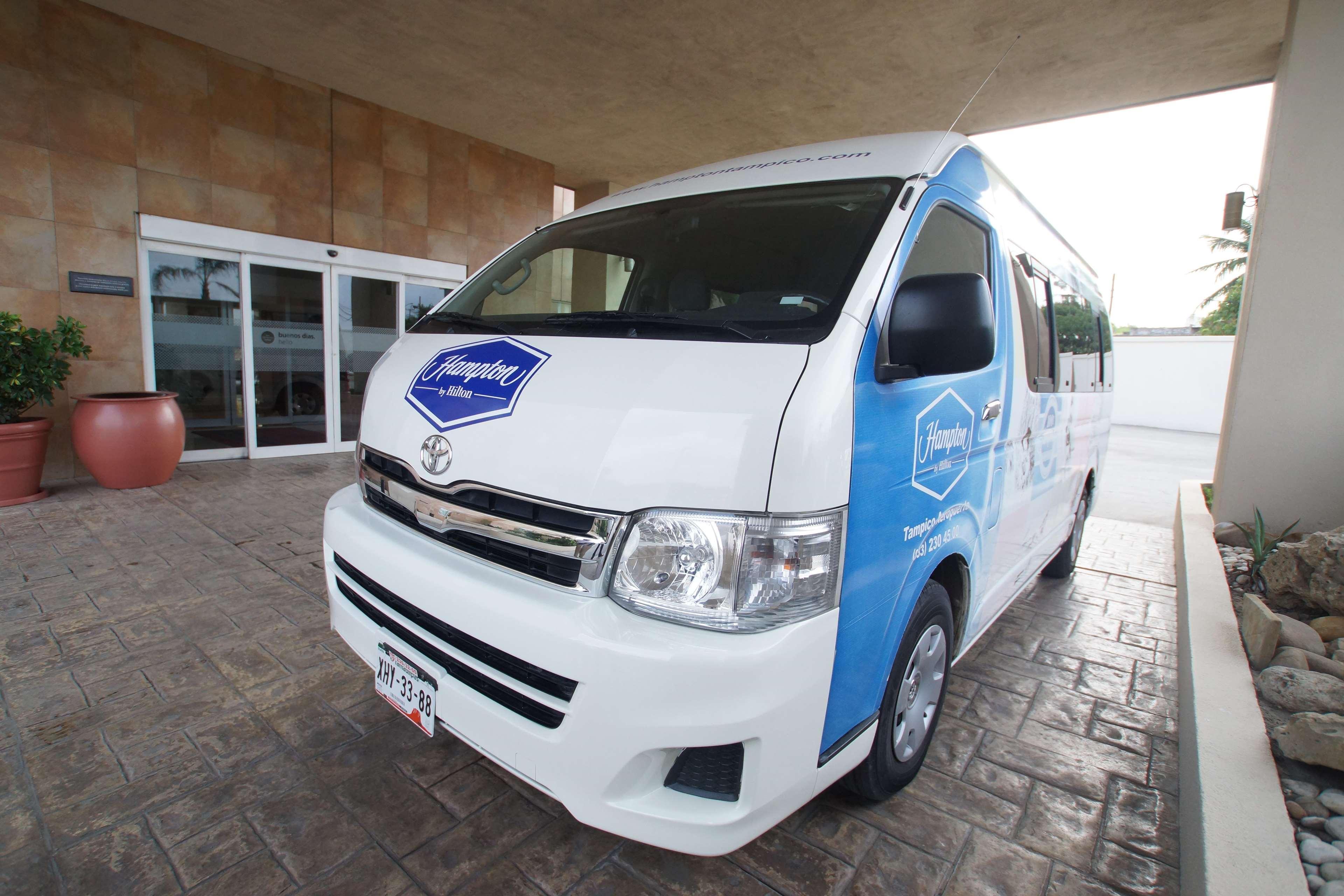 Hampton Inn Tampico Airport Buitenkant foto