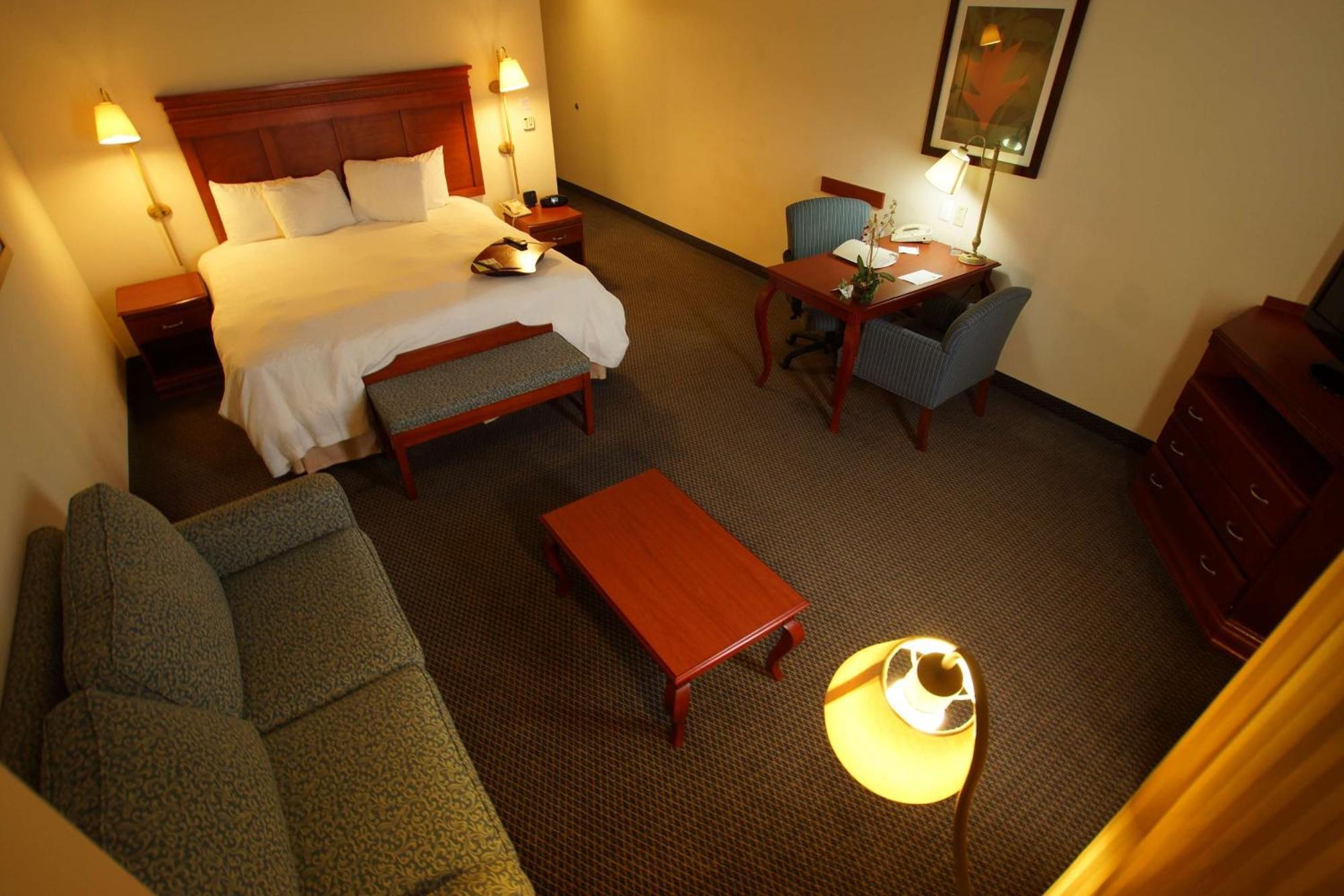 Hampton Inn Tampico Airport Buitenkant foto
