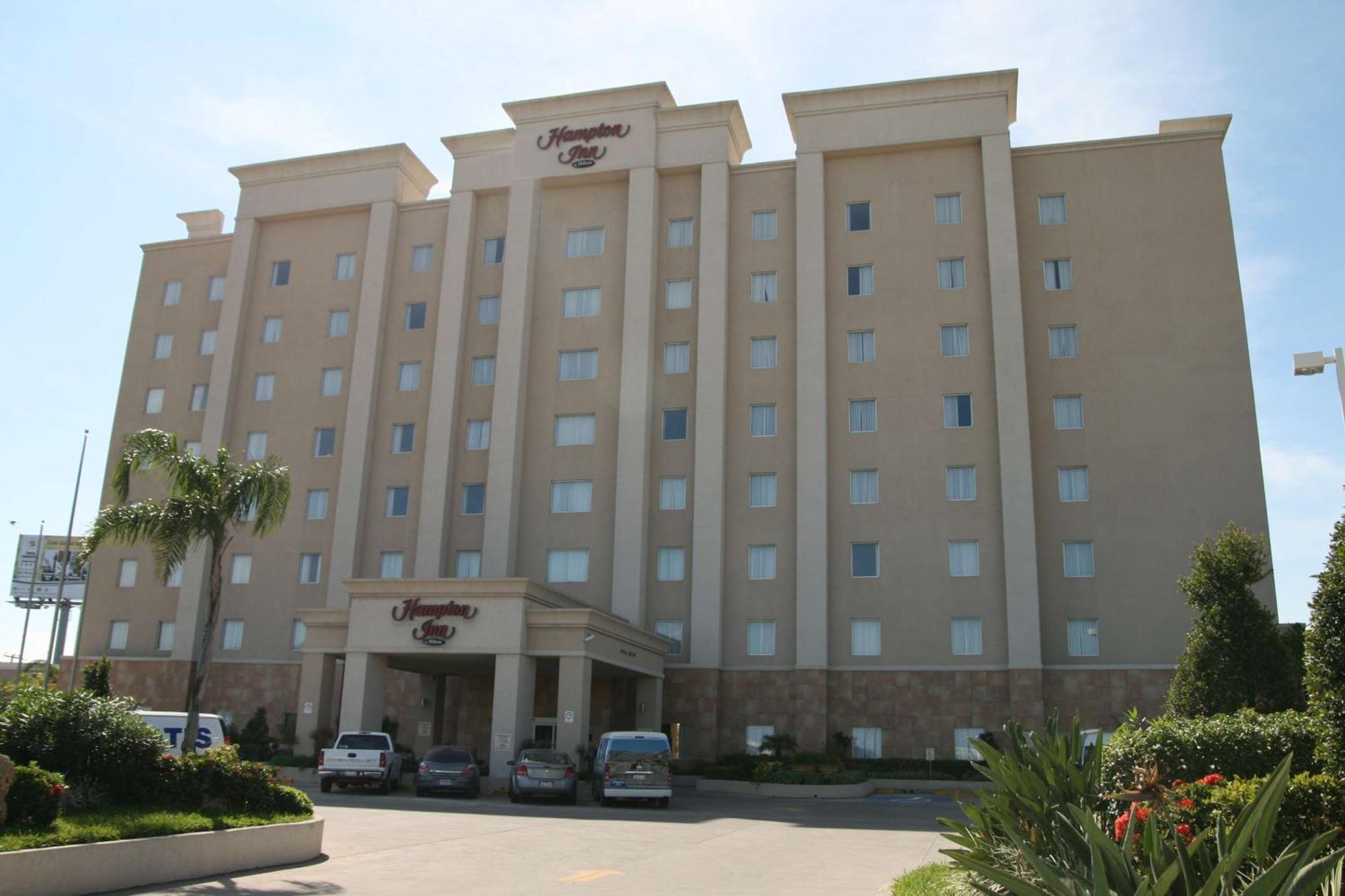 Hampton Inn Tampico Airport Buitenkant foto